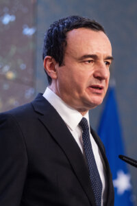 Kurti: Ubistvo Ivanovića pucanj u politički pluralizam Srba; Petković: Kurti Ivanovića pokušava da iskoristi za napad na Srbiju 2 Kurti: Ubistvo Ivanovića pucanj u politički pluralizam Srba; Petković: Kurti Ivanovića pokušava da iskoristi za napad na Srbiju 2