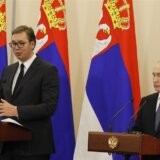 Putin deci telefonom ispunjava želje, a Vučić deli paketiće: Kako predsednici Rusije i Srbije glume Božić Bate? 8