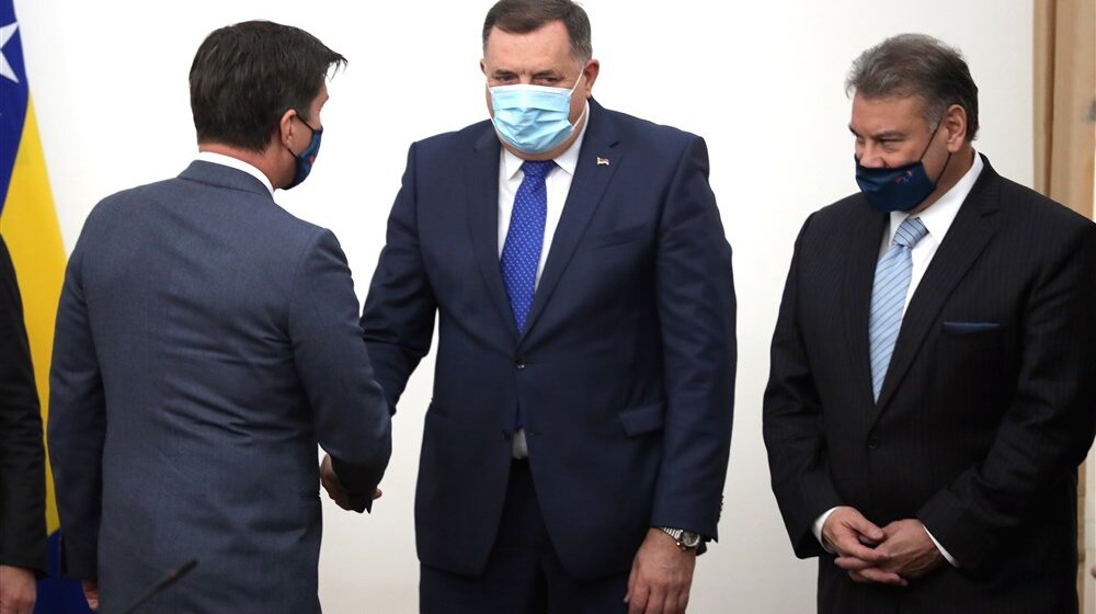 Ugrožavanje stabilnosti kao srpski politički adut: Dodik je nagradio Putina jer želi da pridobije Zapad za svoju agendu 1