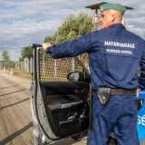 Mađarska poslala još 33 policajca na granicu Srbije i Severne Makedonije 7