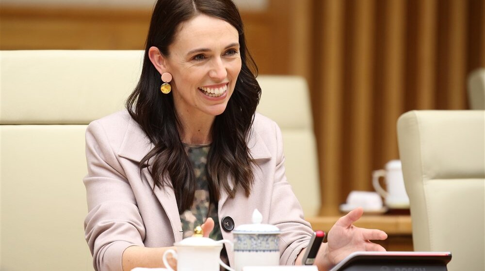 Ko su kandidati za naslednika Džasinde Ardern na mestu premijera Novog Zelanda? 1