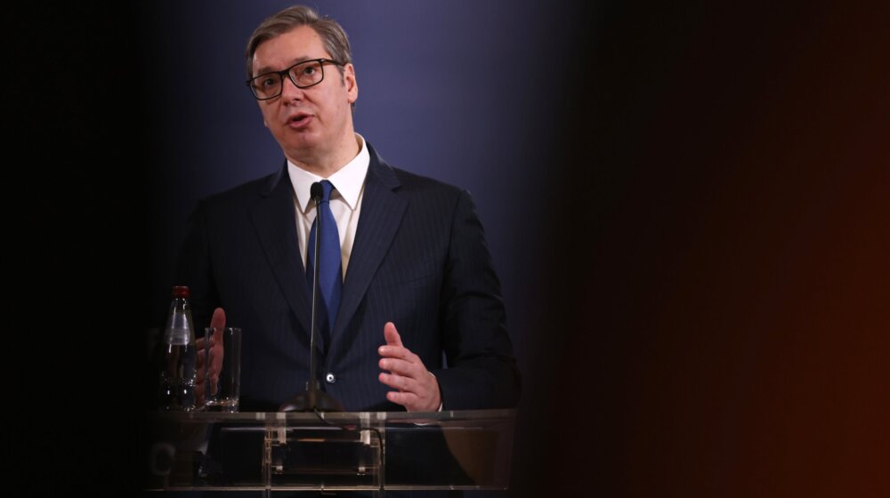 Vučić danas na sednici Vlade, a večeras pred građanima: Najavom ostavke, skrenuo pažnju s Kosova na sebe 1