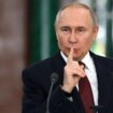 Koliko je vremena potrebno za demontiranje kulta Putina u Srbiji? 15