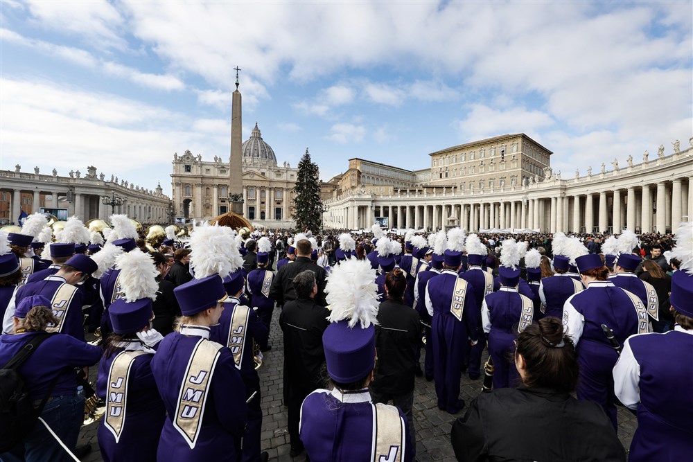 Kako je protekao prvi dan 2023. godine u svetu (FOTO) 8 Kako je protekao prvi dan 2023. godine u svetu (FOTO) 8