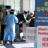 Kina kritikuje „neprihvatljiva“ ograničenja putovanja u vezi sa kovidom, tvrdi da su to političke motivacije za nova pravila 7