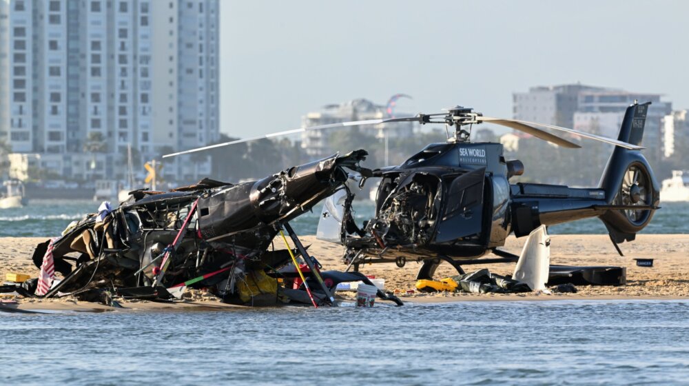 U sudaru helikoptera iznad plaže u Australiji stradale četiri osobe (VIDEO) 1