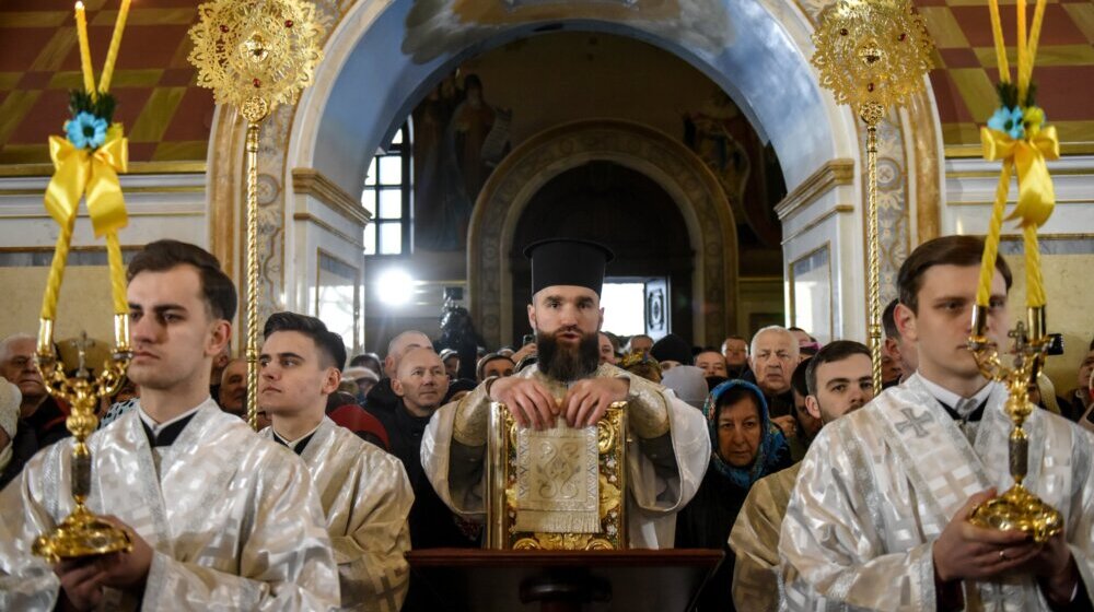 Poglavar Pravoslavne crkve Ukrajine prvi put služio liturgiju u manastiru Kijevsko-pečerska lavra 1