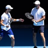 Izbegnuti Medvedev, Ože-Alijasim i Fric u četvrtfinalu: Žreb Australijan opena po meri Đokovića 15