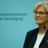 Nemački Bild: Ministarka odbrane planira da podnese ostavku 11