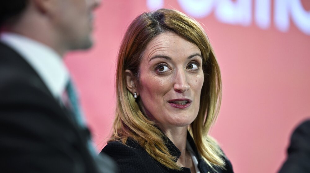 Predsednica EP pod pritiskom javnosti zbog poklonjenog boravka u luksuznom francuskom hotelu 1