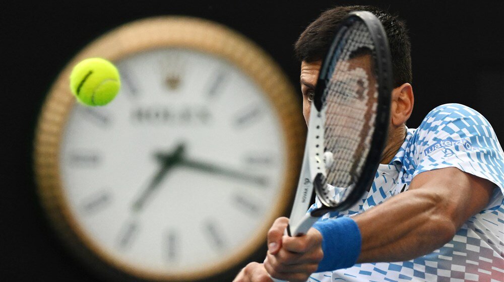 "Strašno je koliko su ljudi izloženi lošem zračenju i zavisni od telefona, ne koketiraju kao nekada...": Đoković o životnim temama 1