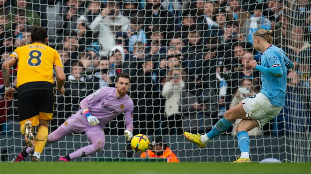 Haland se igra s rekordima kao dete sa igračkama 1