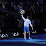 "Vrati se na svoju planetu": Fokina uputio šaljivu čestitku Đokoviću 6