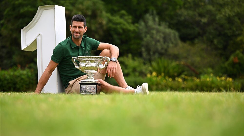 "Stajao sam ispred ogledala i govorio sebi da ću osvojiti Vimbldon": Đoković se seća osmogodišnjeg Novaka (VIDEO) 1