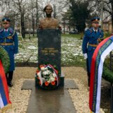 U Bačkom Dobrom Polju otkrivena spomen bista oficiru VJ Goranu Ostojiću 4