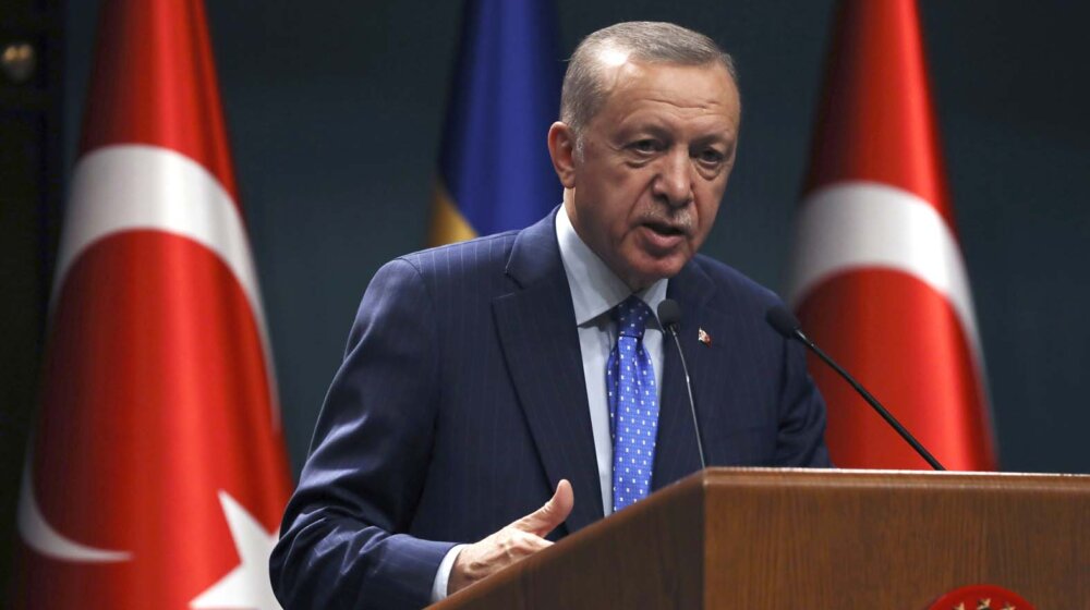 Erdogan: Obnovićemo uništene kuće za godinu dana 1