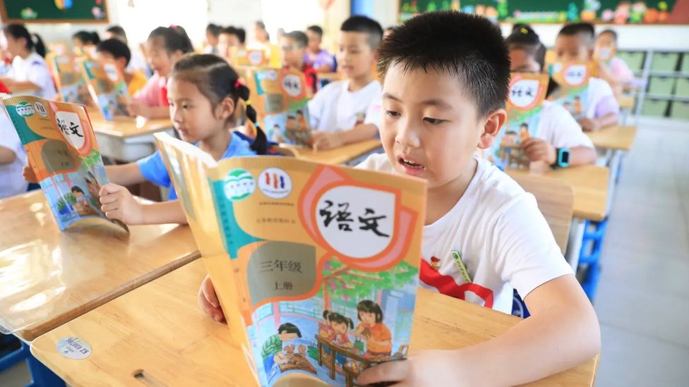 Učionica u Kini u kojoj se kratkovidost kod dece i tinejdžera ubrzano povećava