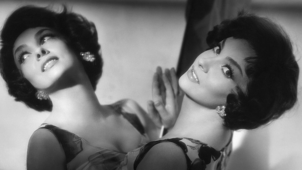 Đina Lolobriđida: Slavna italijanska glumica umrla u 96. godini 4 Đina Lolobriđida