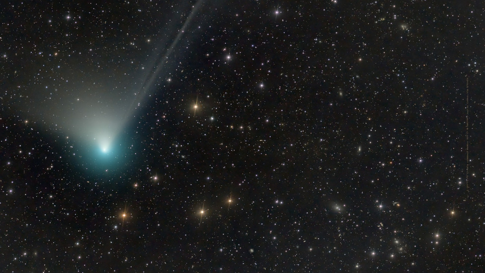 Svemir: Zelena kometa se približava Zemlji prvi put u 50.000 godina 1 The image shows the green comet captured from a cabin near Yosemite National Park in California
