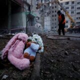 Rusija i Ukrajina: Broj poginulih u raketnom napadu na stambenu zgradu u Dnjepru porastao na 41, spasioci izvlače i tela dece 10