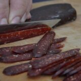 Srbija i hrana: Pirotska peglana kobasica - delikates nejasne istorije i neizvesne budućnosti 5