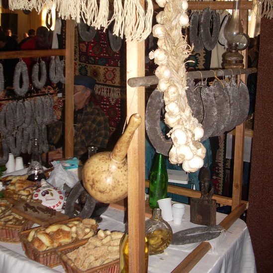 Srbija i hrana: Pirotska peglana kobasica - delikates nejasne istorije i neizvesne budućnosti 8 pirotska kobasica