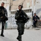 Pucnjava u Jerusalimu: Sedam mrtvih u napadu u sinagogi, uhapšeno 42 ljudi, za drugi pucnjavu optužen 13-godišnjak 23