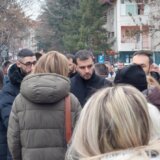 Savo Manojlović na pomenu Oliveru Ivanoviću: "Ako ga Mitrovica zaboravi, ni Mitrovica ni Sever Kosova neće postojati" 4