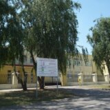 Mobilni pod ključem tokom nastave: Osnovna škola “Vuk Karadžić” u Bajmoku zabranila upotrebu telefona 3