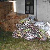 Krivična prijava protiv muškarca iz Novog Sada zbog krađe pirotehnike vredne 8,7 miliona dinara 9