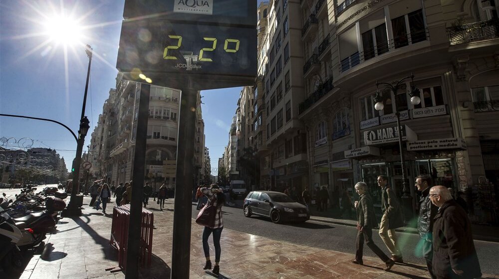Toplotni rekordi oboreni širom Evrope: Temperature uznemirile meteorologe, ali ublažile energetsku krizu 1