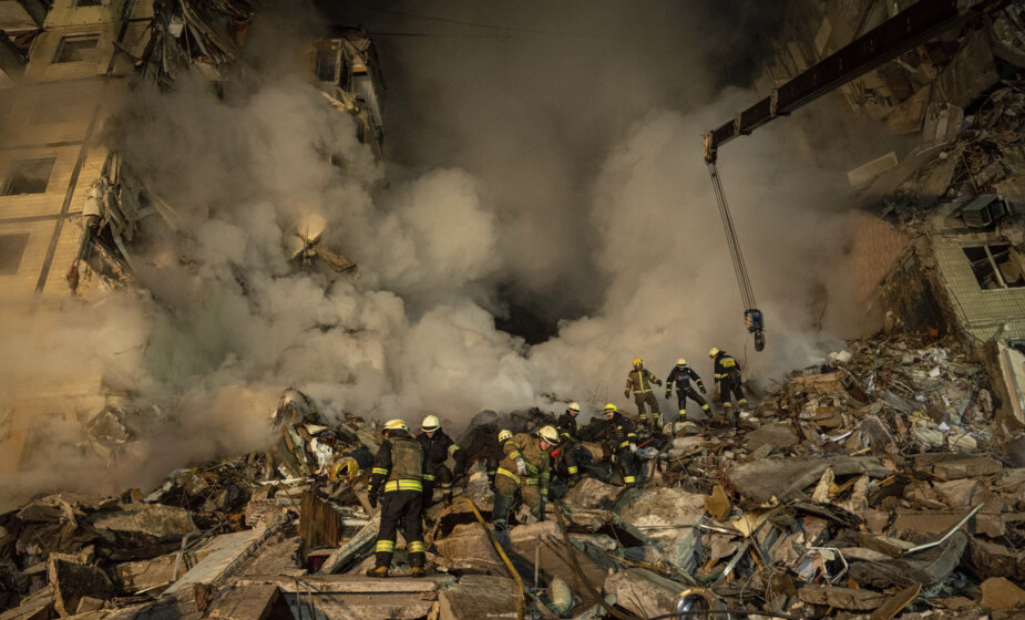 NATO najavio još teškog naoružanja za Ukrajinu, svet osudio bombardovanje zgrade u Dnjepru 1