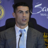 Višemilionska režija da Ronaldo debituje protiv Mesija 12