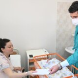 Šapić: Roditeljima prvih novorođenih beba u 2023. godini po 300.000 dinara 4
