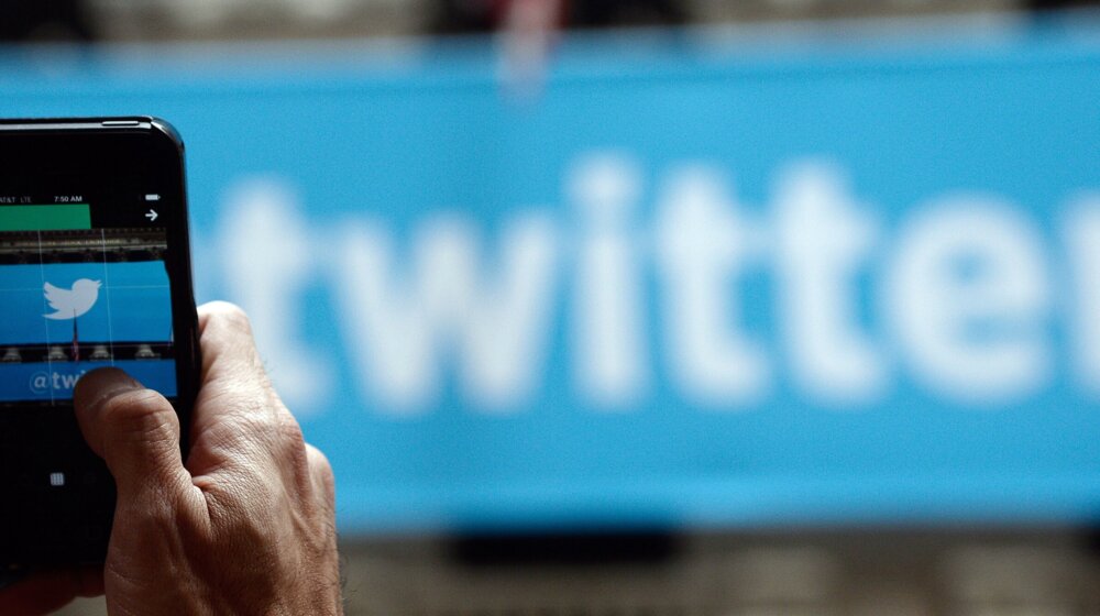 Tviter prijavio pad od 40 odsto 1