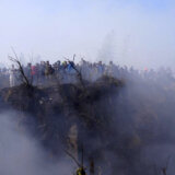 U udesu aviona u Nepalu 68 mrtvo, četvoro nestalo, potraga prekinuta za danas 14