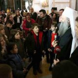 Patrijarh Porfirije primio srpsku decu iz Slovenije u hramu Svetog Save 6