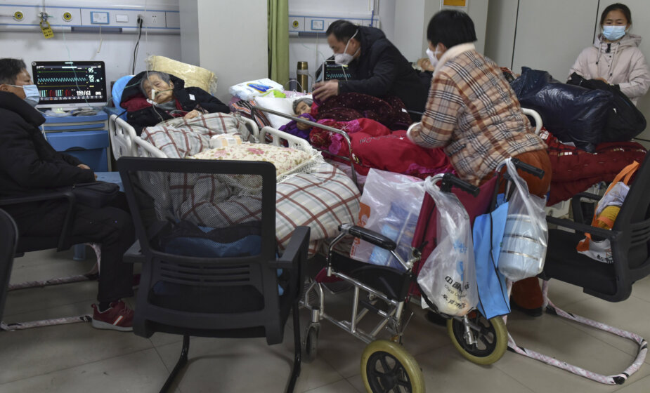 NBC: Satelitski snimci krematorijuma i pogrebnih zavoda u Kini ukazuju na veći broj umrlih od kovida 1