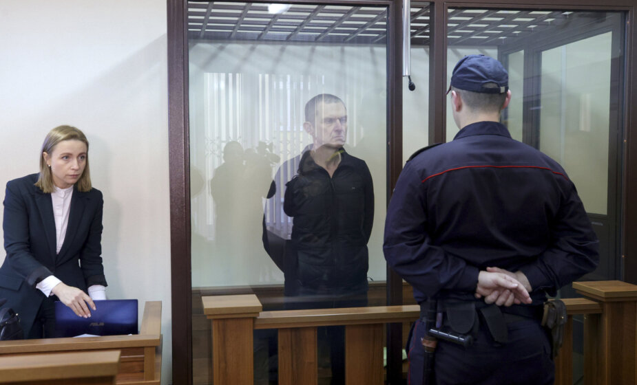 Beloruske vlasti izvele pred sud uhapšenog novinara "zbog narušavanja nacionalne bezbednosti" 1