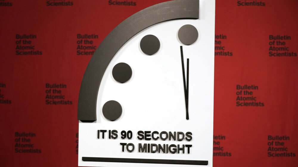 Da li ste čuli za "Sat apokalipse": Sve bliži ponoći zbog rata u Ukrajini 1