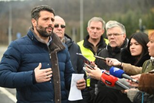 Završena druga etapa rekonstrukcije beogradskog Bulevara patrijarha Pavla, u planu i treća (FOTO) 7