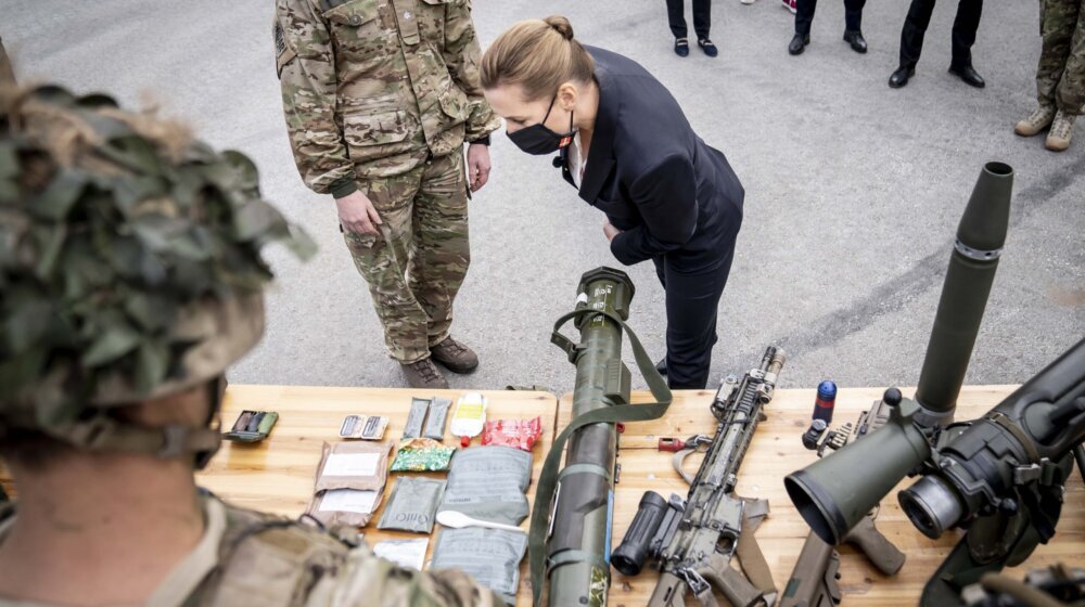 Zbog rasta tenzija od početka ruske agresije na Ukrajinu: Predložena obavezna vojna služba za žene 1
