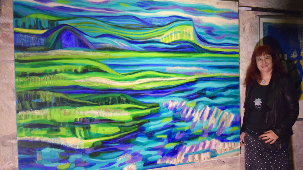 Pejzaž kao likovna misao: Izložba „Predeli nade i destrukcije“ autorke Anamarije Vartabedijan 1