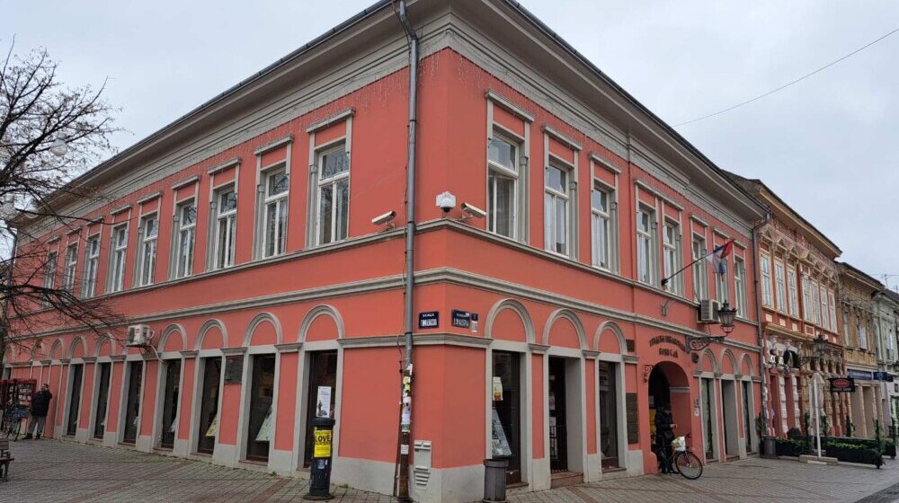 U Gradskoj biblioteci u Novom Sadu sada se mogu pozajmiti i audio knjige 1