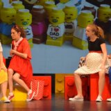 Predstava „Dok te ja hranim i oblačim“ gostuje u Madlenijanumu 2