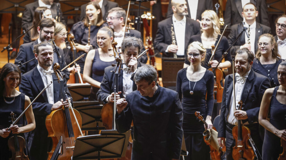 Beogradska filharmonija “Na dobrom putu”: Na koncertu muzika iz “Biti Džon Malkovič” i “Isijavanje” 1