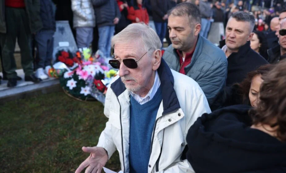 Obeležava se 24 godine od Račka: Prištinski zvaničnici ponovo o masakru i genocidu, zahvaljuju se Vokeru 1