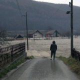 U Prijepolju i dalje kritično: Raste vodostaj Lima i njegovih pritoka 8