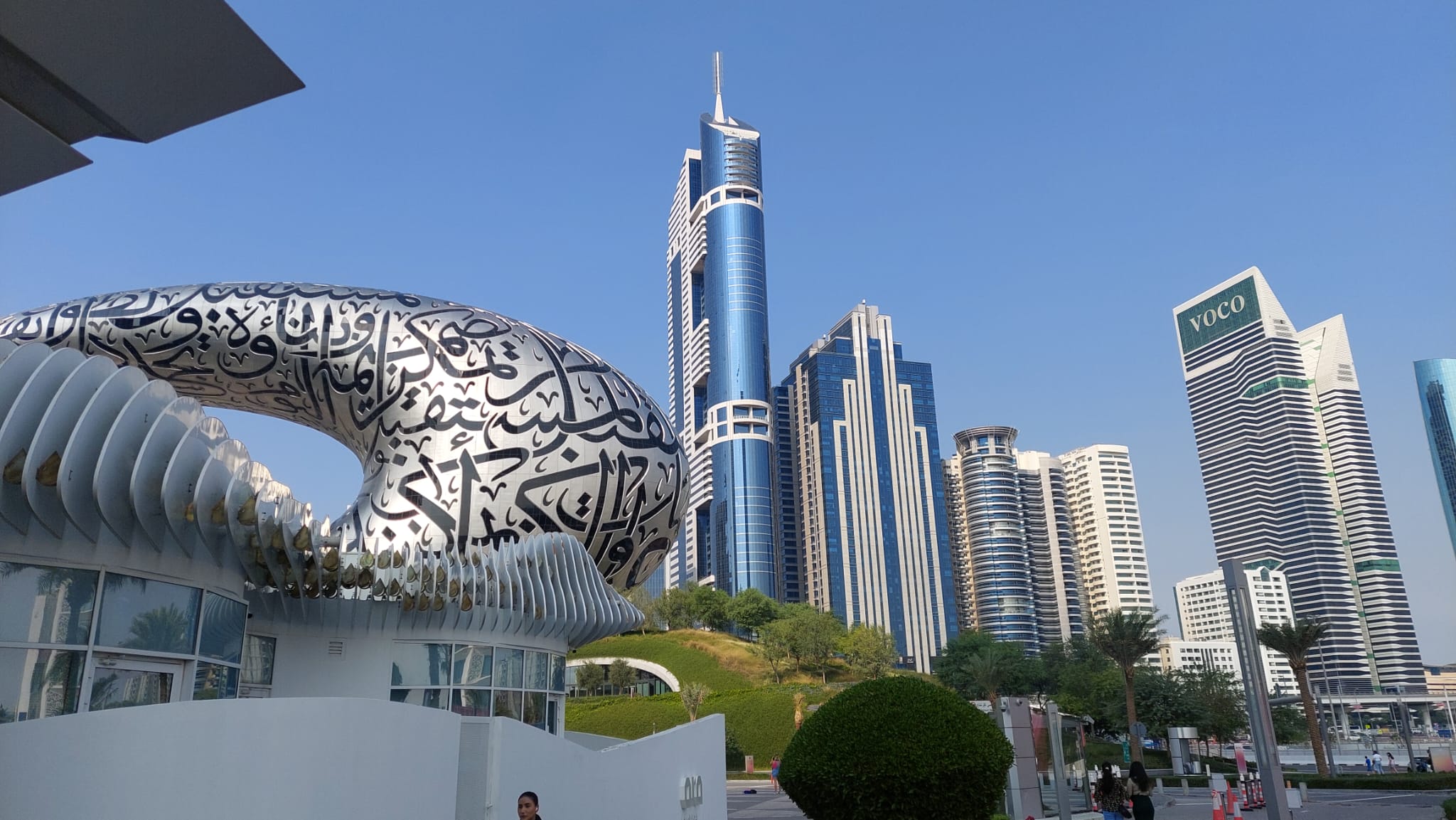 Jedna od najlepših zgrada na svetu nalazi se u Dubaiju i jasno pokazuje kome pripada budućnost 2