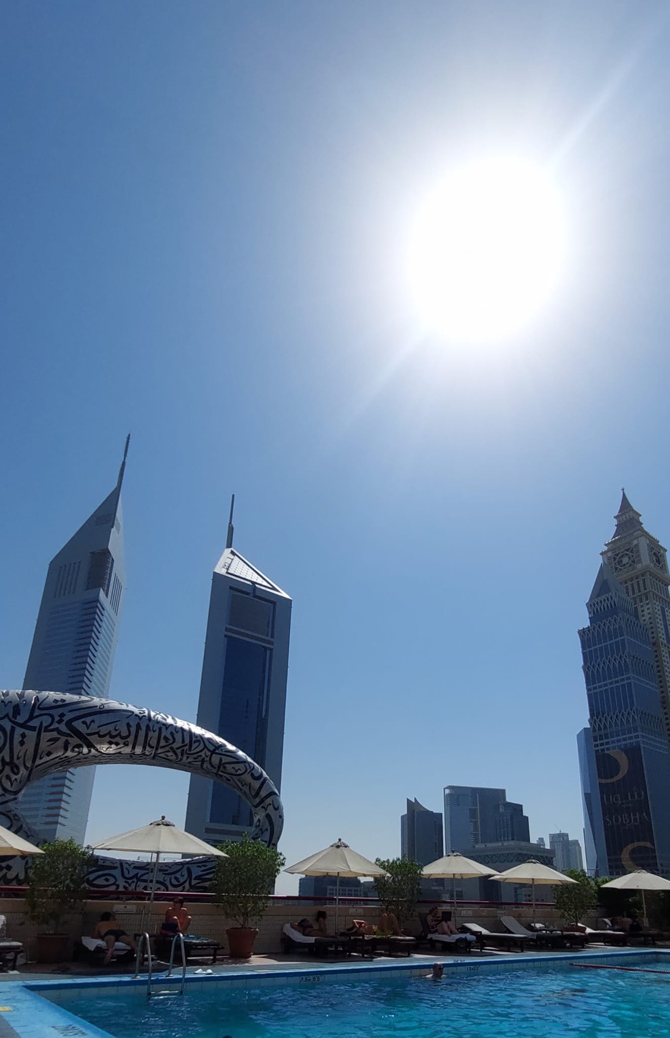 Jedna od najlepših zgrada na svetu nalazi se u Dubaiju i jasno pokazuje kome pripada budućnost 3